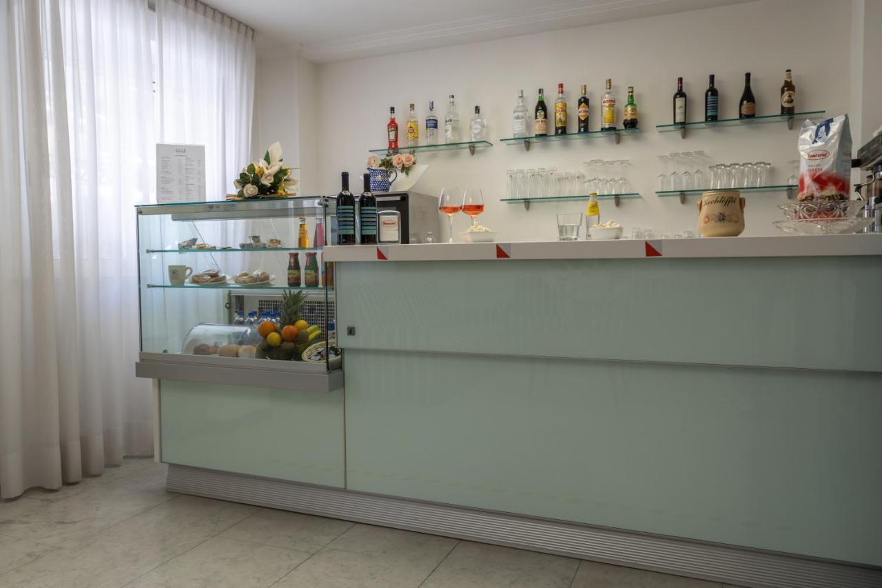 Residence Hotel Club House Каттолика Экстерьер фото