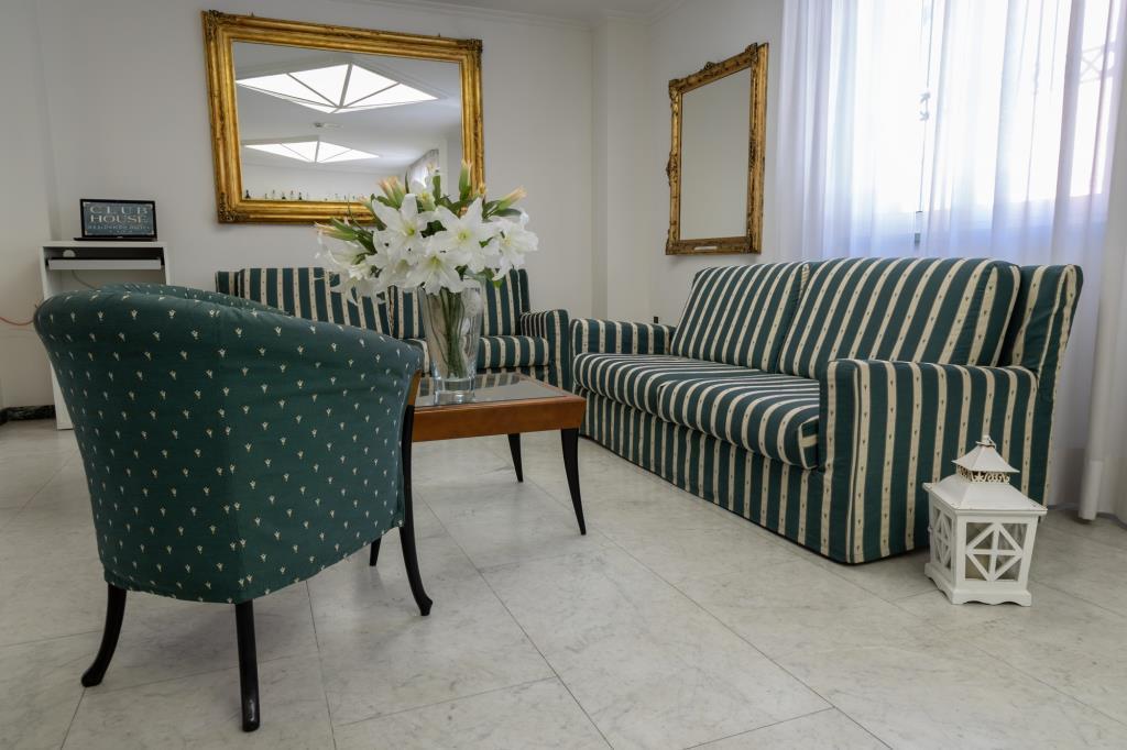 Residence Hotel Club House Каттолика Экстерьер фото