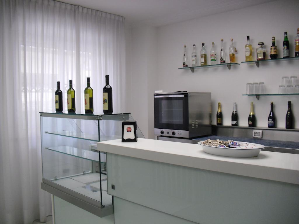 Residence Hotel Club House Каттолика Экстерьер фото