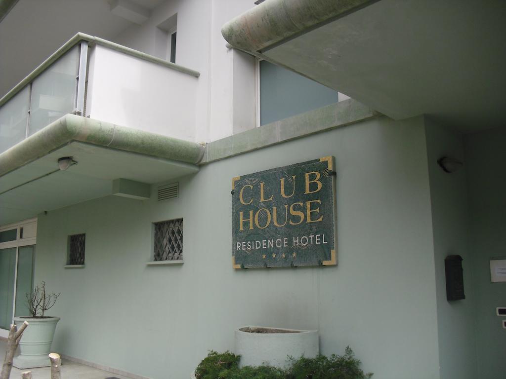 Residence Hotel Club House Каттолика Экстерьер фото